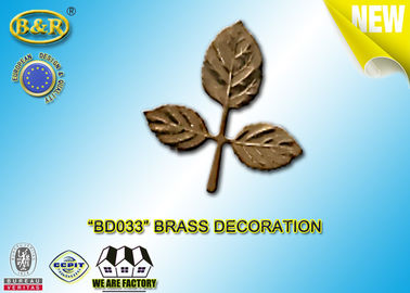 A referência nenhum bronze de bronze da decoração da lápide da folha BD033 deixa a liga de cobre material